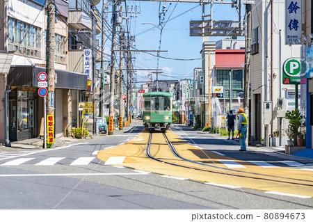 [神奈川縣] 圍繞江之島奔跑的江之電 80894673