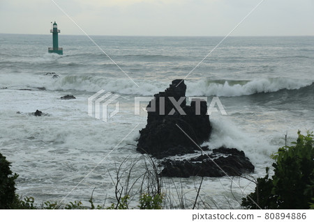 Gyeongju City. Eupcheon Port. Fishing Village. Ship. Columnar Joint. Observatory. Sunrise Gyeongju City. Eupcheon Port. Fishing Village. Ship. Columnar Joint. Observatory. Sunrise 80894886