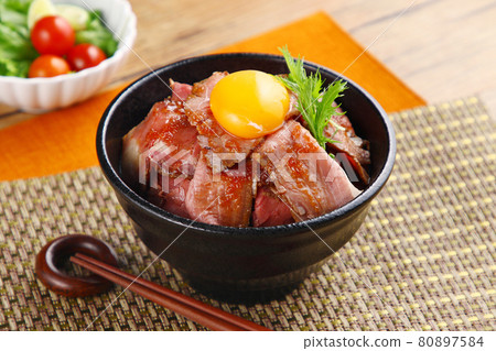 Roast beef bowl Roast beef bowl 80897584