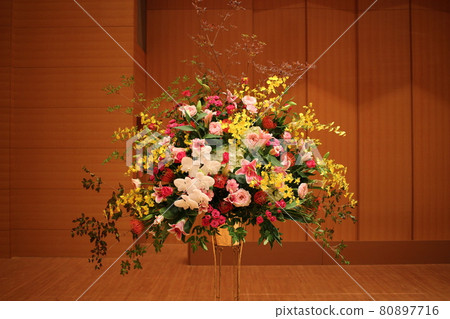 Wreath stand flower Wreath stand flower 80897716