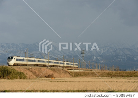Limited express Hakutaka 681 series running on the Hokuriku Main Line 80899487