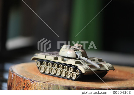 Miniature main battle tank for your collection and lets play 80904368