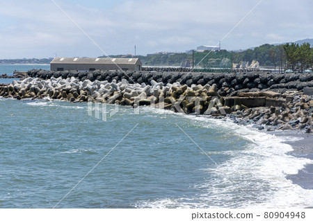 Hatsuzaki coastal wave-dissipating block in Hitachi City, Ibaraki Prefecture Hatsuzaki coastal wave-dissipating block in Hitachi City, Ibaraki Prefecture 80904948