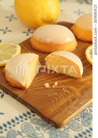 檸檬蛋糕  80906915