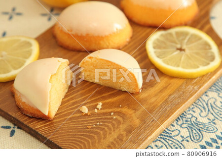 Lemon Cake  80906916