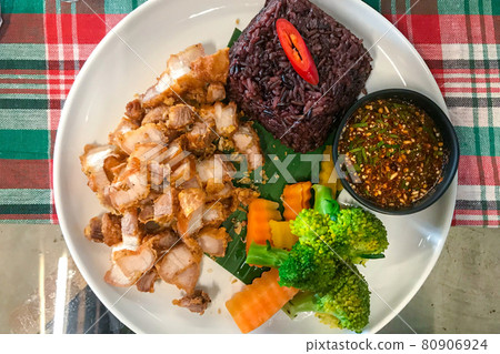 Crispy pork belly or deep fried pork Crispy pork belly or deep fried pork 80906924