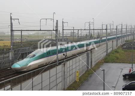 北海道新幹線 H5 系列抵達新函館北斗站 80907157