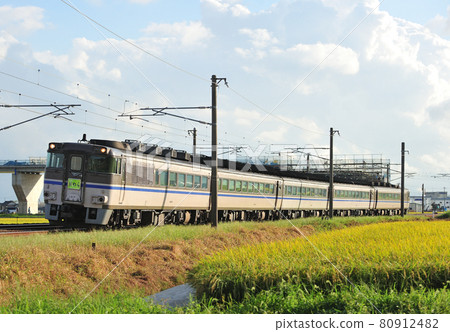 Hokuriku Main Line Nishi-Takaoka-Takaoka JR West Kiha181 Series (Kyoto) Owara 80912482