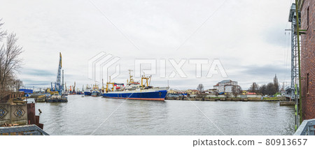 Kaliningrad Port and ships on the Pregolya River in spring 80913657