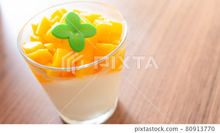 Handmade mango panna cotta 80913770