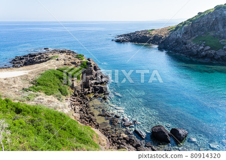 The beautiful italian coast of Sardinia in mediterranean sea 80914320