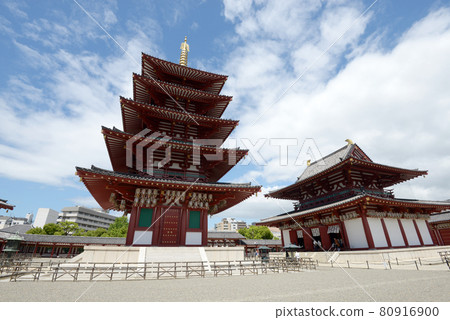Shitennoji Five-storied Pagoda and Kondo, Tennoji-ku, Osaka 80916900