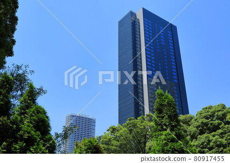 Former Shiba Rikyu Garden and World Trade Center Building South Tower, Minato-ku, Tokyo 80917455
