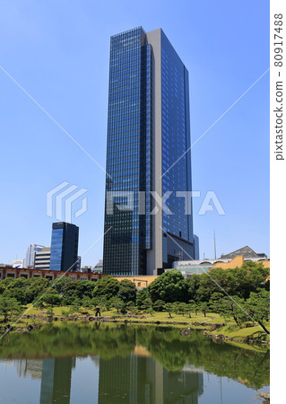World Trade Center Building South Tower seen from the former Shiba Rikyu Garden in Minato-ku, Tokyo World Trade Center Building South Tower seen from the former Shiba Rikyu Garden in Minato-ku, Tokyo 80917488