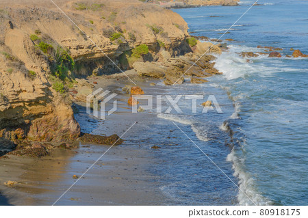 Rocky Coast on the Estero Bluffs State Park on the Pacific Ocean in Cayucos, San Luis Obispo County, California 80918175