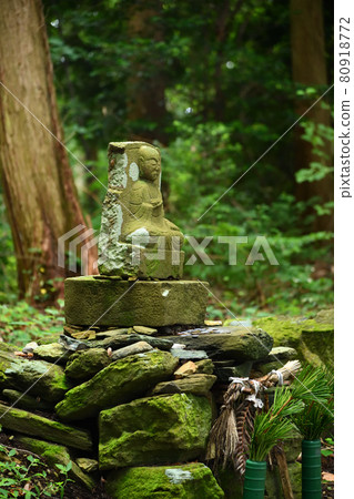 Koyasan-cho Ishimichi, a statue of Kobo Daishi at the entertainment venue 80918772