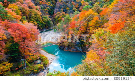 White sand valley (autumn) White sand valley (autumn) 80919134