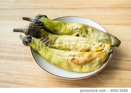 Baked eggplant 80921686