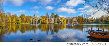 Upper pond in the Sofiyivsky arboretum. Uman, Ukraine 80924301