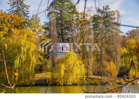 Upper pond in the Sofiyivsky arboretum. Uman, Ukraine Upper pond in the Sofiyivsky arboretum. Uman, Ukraine 80924303