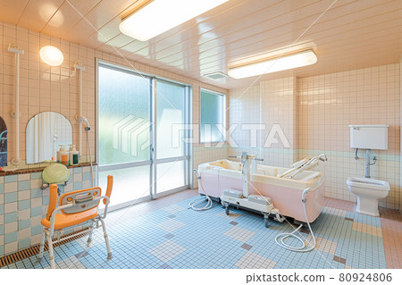 Bathing equipment for long-term care facilities 80924806