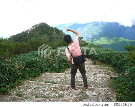 石zu山,日本百座著名的山脈之一,天狗山(愛媛縣西條市) 石zu山,日本百座著名的山脈之一,天狗山(愛媛縣西條市) 80925639