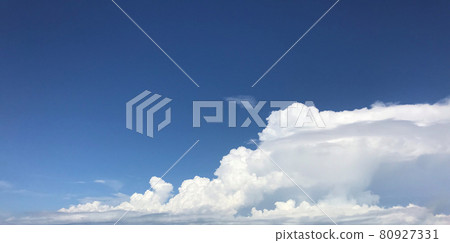 Cumulonimbus and deep blue blue sky 1 Cumulonimbus and deep blue blue sky 1 80927331