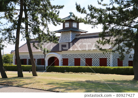 The only existing former Niigata Customs Office 80927427