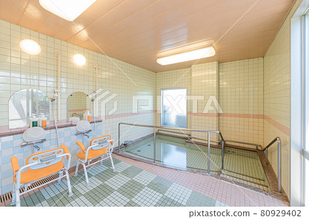 Bathing equipment for long-term care facilities 80929402