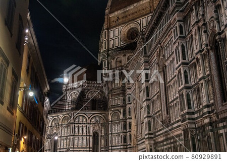晚上逛佛羅倫薩 晚上逛佛羅倫薩 80929891