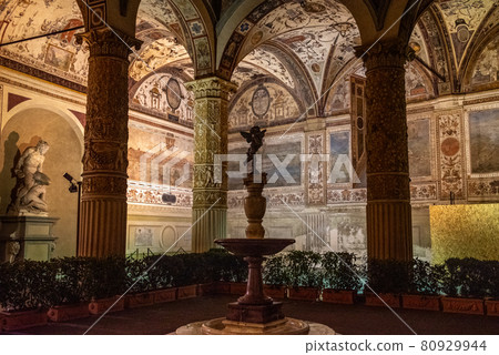 晚上逛佛羅倫薩 80929944