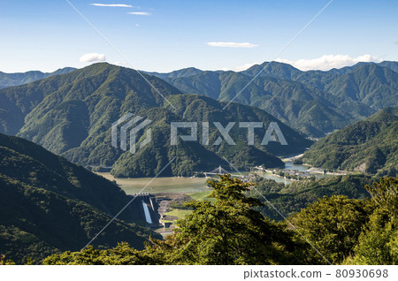 Lake Tanzawa seen from the summit of Mt. Ono Lake Tanzawa seen from the summit of Mt. Ono 80930698