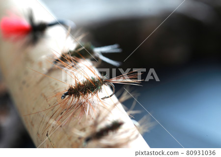 Hair burrs used for mountain stream and river fishing 80931036