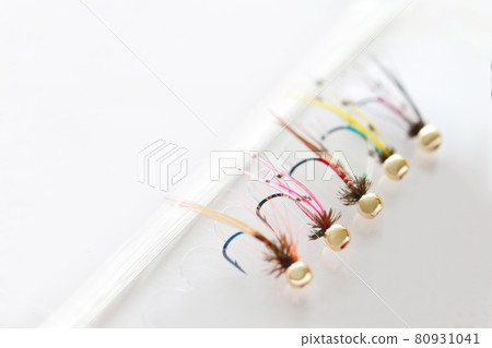 Hair burrs used for mountain stream and river fishing 80931041