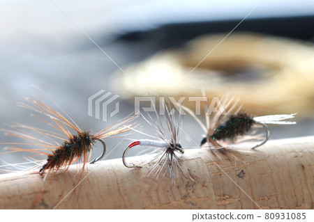 Hair burrs used for mountain stream and river fishing 80931085