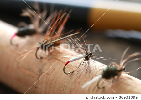 Hair burrs used for mountain stream and river fishing 80931099