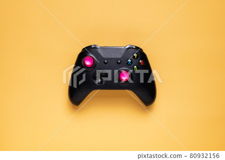 Joy game placed on a yellow background, waiting for implementation. 80932156