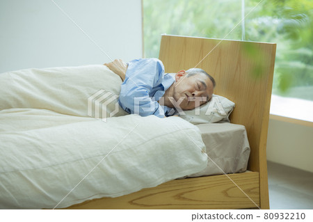 Bedroom senior man Bedroom senior man 80932210