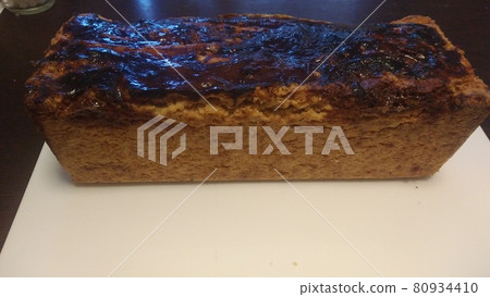 整個核桃磅蛋糕 80934410