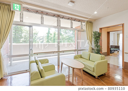 Sofas and tables in long-term care facilities Sofas and tables in long-term care facilities 80935110