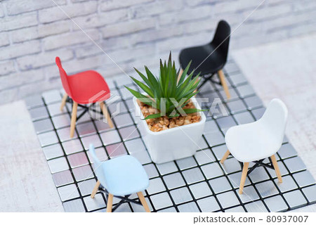 Image of Eames chair Image of Eames chair 80937007
