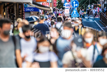 Yokohama cityscape of Japan 1572 people (the number of infected people in Kanagawa prefecture, this number even though there are few tests). Threat crowd = August 10 Yokohama cityscape of Japan 1572 people (the number of infected people in Kanagawa prefecture, this number even though there are few tests). Threat crowd = August 10 80939552