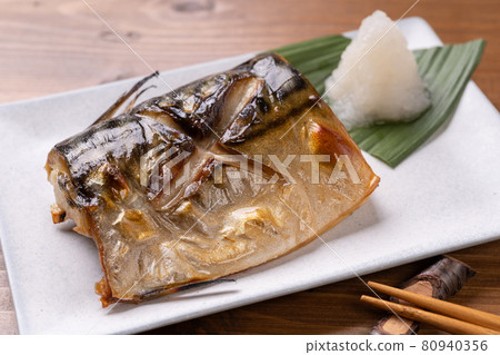 咸鯖魚烤魚 咸鯖魚烤魚 80940356