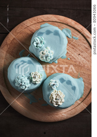 Milk cake delicious Milk cake delicious 80943066