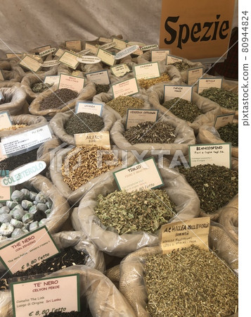 Assorted spices at italian market in the center of Florence, Italy Assorted spices at italian market in the center of Florence, Italy 80944824