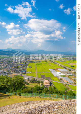 Zenkojidaira seen from the summer forest general Tsuka Kofun [Nagano Prefecture] 80948585