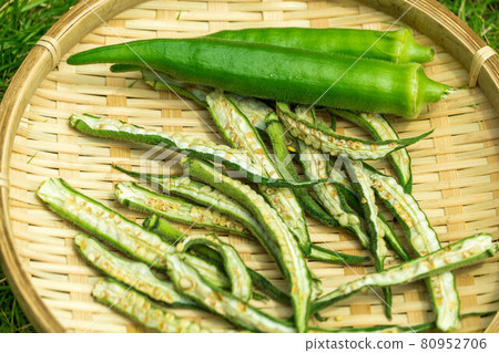 Summer vegetables okra dried vegetables 80952706