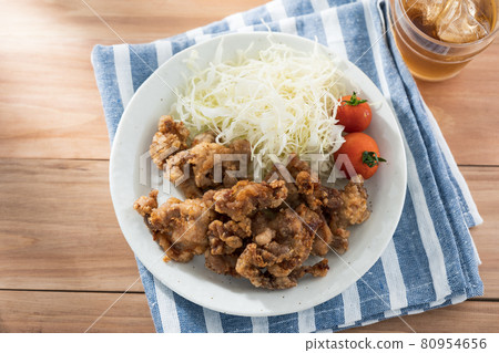 Deep-fried pork Deep-fried pork 80954656
