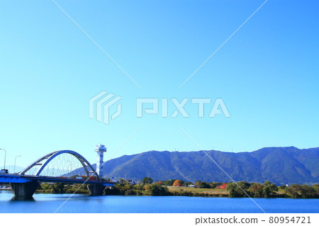 岐阜縣會津市長良河和綠泰特/ Observation望塔周圍的風景 岐阜縣會津市長良河和綠泰特/ Observation望塔周圍的風景 80954721