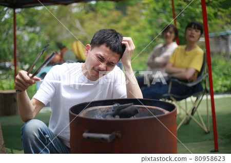 因為不著火而陷入困境的人 因為不著火而陷入困境的人 80958623